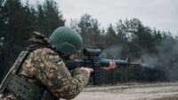 Azov-units-use-C7A1-rifles-2-3-times-longer-barrel-life-over-M16-1